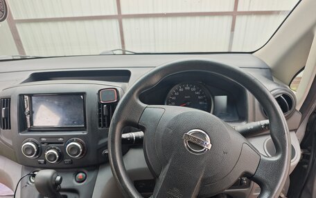Nissan NV200, 2016 год, 1 400 000 рублей, 24 фотография