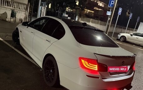 BMW 5 серия, 2011 год, 3 000 000 рублей, 3 фотография