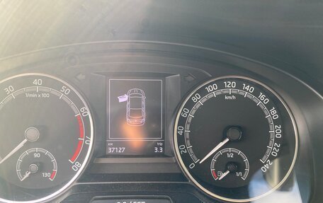 Skoda Rapid I, 2017 год, 1 350 000 рублей, 8 фотография