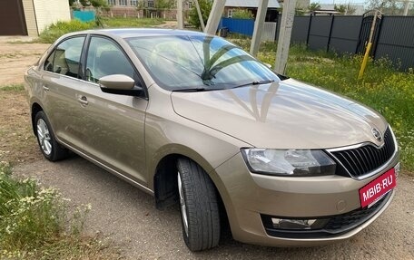 Skoda Rapid I, 2017 год, 1 350 000 рублей, 6 фотография