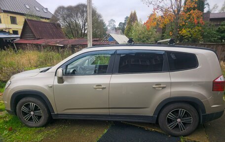 Chevrolet Orlando I, 2011 год, 850 000 рублей, 2 фотография