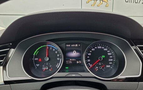 Volkswagen Passat B8 рестайлинг, 2017 год, 2 600 000 рублей, 15 фотография