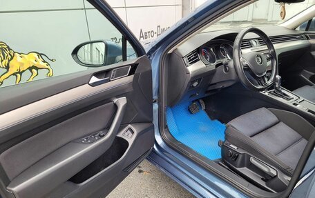 Volkswagen Passat B8 рестайлинг, 2017 год, 2 600 000 рублей, 13 фотография