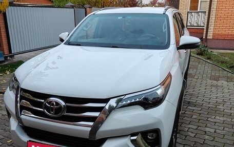 Toyota Fortuner II, 2017 год, 3 550 000 рублей, 2 фотография