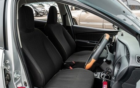 Toyota Vitz, 2017 год, 990 000 рублей, 10 фотография
