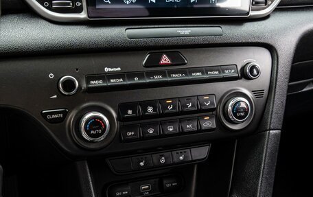 KIA Sportage IV рестайлинг, 2018 год, 2 190 000 рублей, 14 фотография