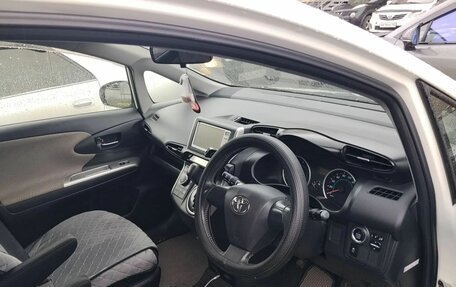 Toyota Wish II, 2011 год, 1 500 000 рублей, 4 фотография