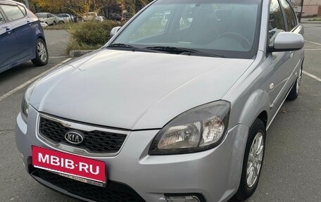 KIA Rio II, 2011 год, 640 000 рублей, 1 фотография
