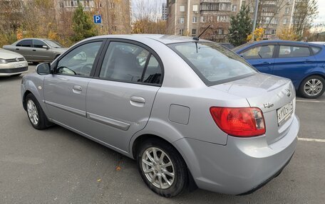 KIA Rio II, 2011 год, 640 000 рублей, 6 фотография