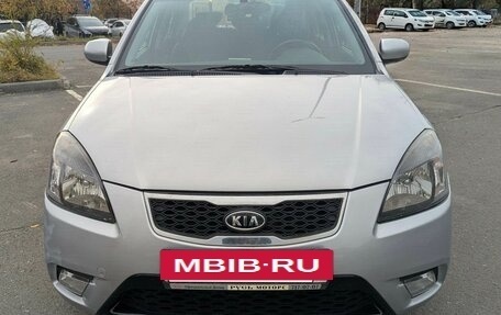 KIA Rio II, 2011 год, 640 000 рублей, 2 фотография