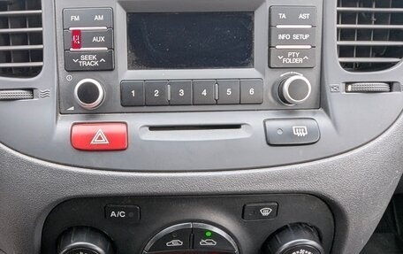 KIA Rio II, 2011 год, 640 000 рублей, 10 фотография