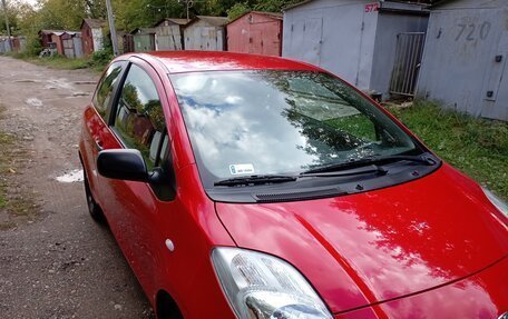 Toyota Yaris III, 2010 год, 580 000 рублей, 2 фотография