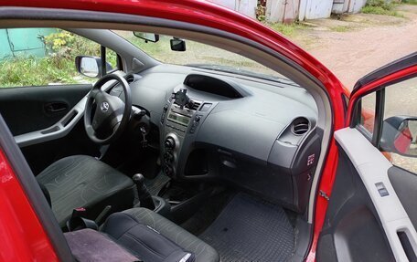 Toyota Yaris III, 2010 год, 580 000 рублей, 6 фотография