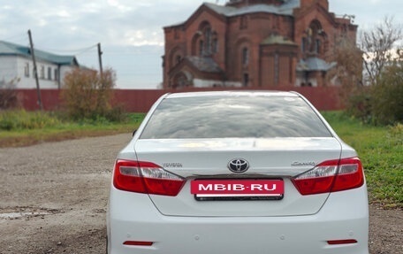 Toyota Camry, 2012 год, 1 400 000 рублей, 5 фотография