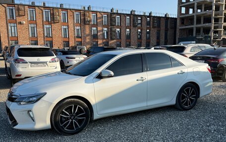 Toyota Camry, 2015 год, 1 800 000 рублей, 3 фотография