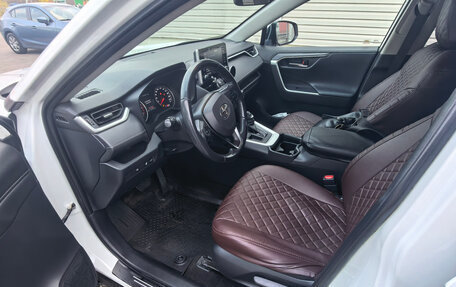 Toyota RAV4, 2020 год, 3 599 000 рублей, 6 фотография