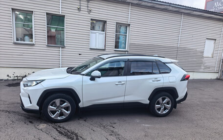Toyota RAV4, 2020 год, 3 599 000 рублей, 10 фотография