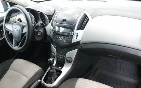 Chevrolet Cruze II, 2012 год, 339 000 рублей, 6 фотография