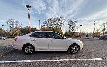 Volkswagen Jetta VII, 2013 год, 1 250 000 рублей, 2 фотография