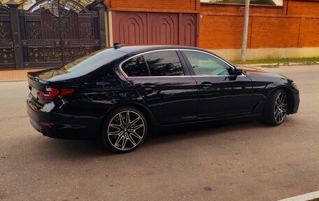 BMW 5 серия, 2019 год, 3 000 000 рублей, 2 фотография