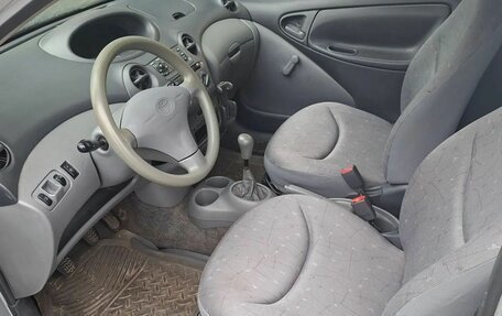 Toyota Yaris III, 1999 год, 265 000 рублей, 17 фотография