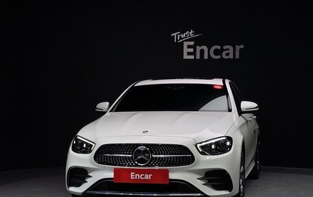 Mercedes-Benz E-Класс, 2023 год, 5 300 000 рублей, 2 фотография