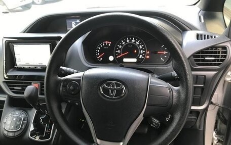 Toyota Noah III, 2021 год, 1 817 009 рублей, 5 фотография