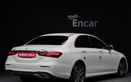 Mercedes-Benz E-Класс, 2023 год, 5 300 000 рублей, 20 фотография