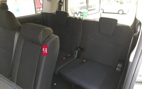 Toyota Noah III, 2021 год, 1 817 009 рублей, 14 фотография