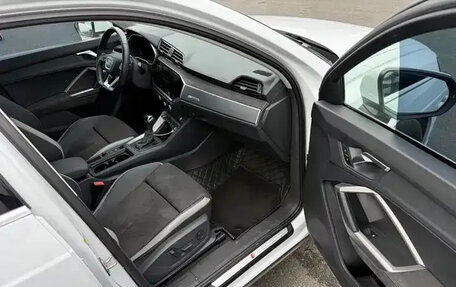 Audi Q3, 2023 год, 1 970 000 рублей, 10 фотография