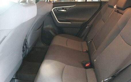 Toyota RAV4, 2021 год, 3 370 000 рублей, 16 фотография