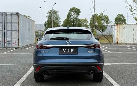 Mazda CX-4, 2023 год, 1 840 000 рублей, 5 фотография