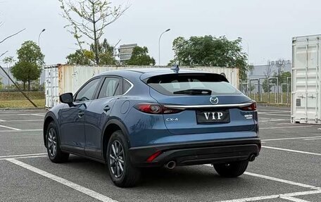 Mazda CX-4, 2023 год, 1 840 000 рублей, 4 фотография