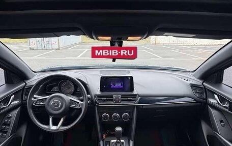 Mazda CX-4, 2023 год, 1 840 000 рублей, 7 фотография