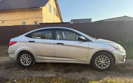 Hyundai Solaris II рестайлинг, 2014 год, 890 000 рублей, 2 фотография