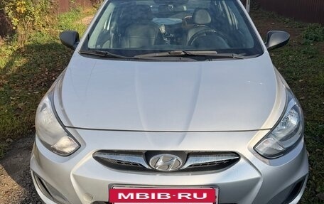 Hyundai Solaris II рестайлинг, 2014 год, 890 000 рублей, 3 фотография