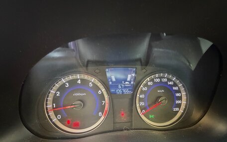 Hyundai Solaris II рестайлинг, 2014 год, 890 000 рублей, 15 фотография