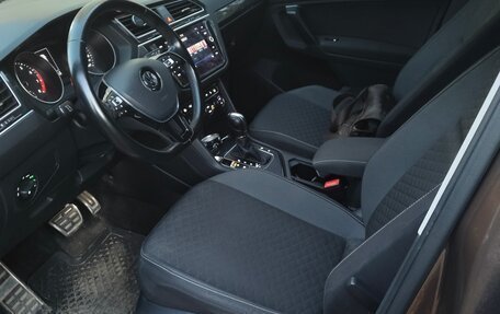 Volkswagen Tiguan II, 2019 год, 2 400 000 рублей, 7 фотография