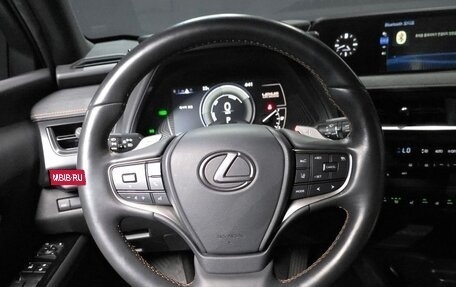 Lexus UX I, 2022 год, 3 450 000 рублей, 10 фотография