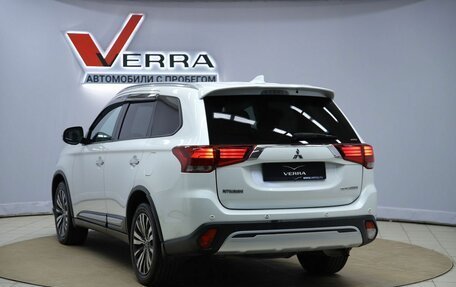 Mitsubishi Outlander III рестайлинг 3, 2019 год, 2 190 000 рублей, 7 фотография