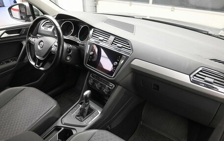 Volkswagen Tiguan II, 2018 год, 2 035 000 рублей, 7 фотография