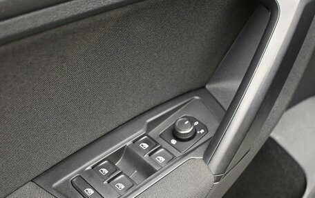 Volkswagen Tiguan II, 2018 год, 2 035 000 рублей, 20 фотография