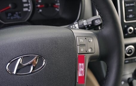Hyundai H-1 II рестайлинг, 2019 год, 3 330 000 рублей, 13 фотография