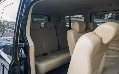 Hyundai H-1 II рестайлинг, 2019 год, 3 330 000 рублей, 30 фотография