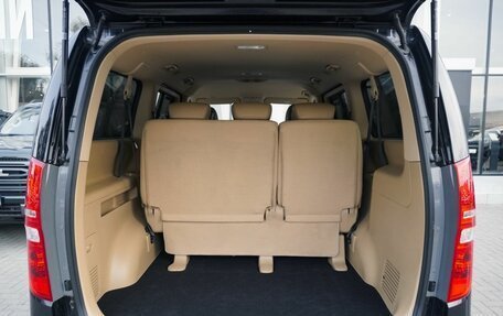 Hyundai H-1 II рестайлинг, 2019 год, 3 330 000 рублей, 33 фотография