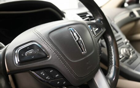 Lincoln MKZ II рестайлинг, 2017 год, 2 215 000 рублей, 16 фотография