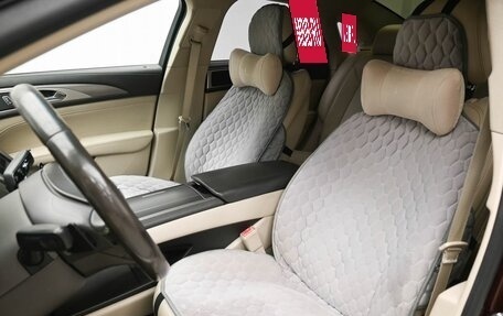 Lincoln MKZ II рестайлинг, 2017 год, 2 215 000 рублей, 13 фотография