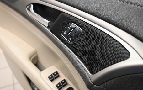 Lincoln MKZ II рестайлинг, 2017 год, 2 215 000 рублей, 26 фотография