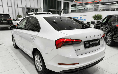 Skoda Rapid II, 2021 год, 1 799 000 рублей, 11 фотография