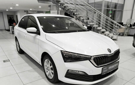 Skoda Rapid II, 2021 год, 1 799 000 рублей, 7 фотография